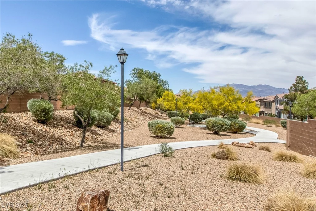 7872 Regency Park, Las Vegas, NV 89149