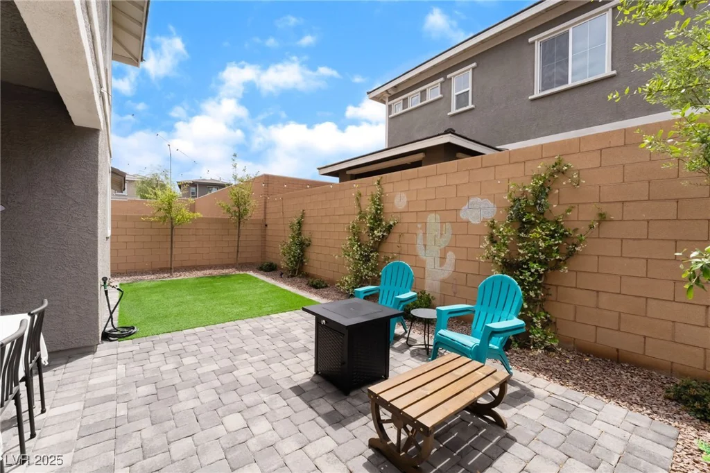 356 Silva, Henderson, NV 89011