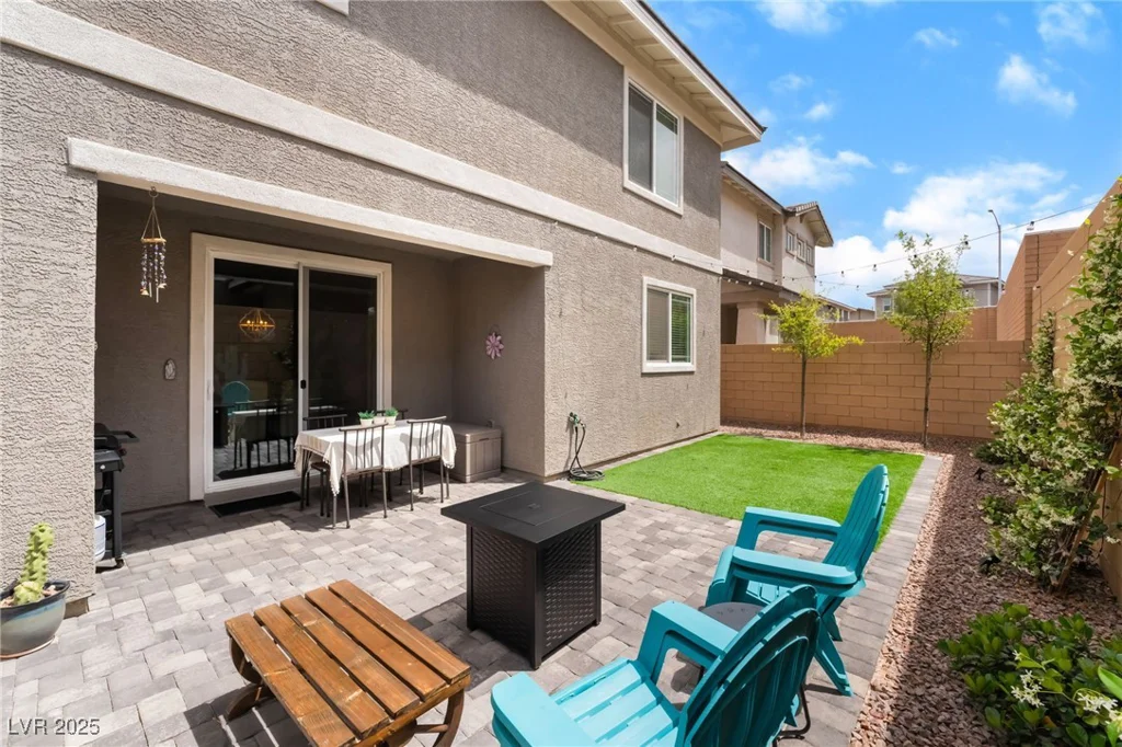 356 Silva, Henderson, NV 89011