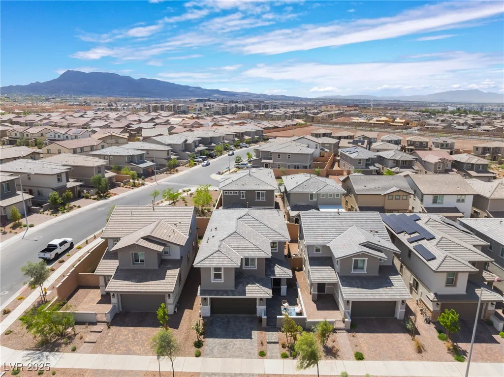 356 Silva, Henderson, NV 89011