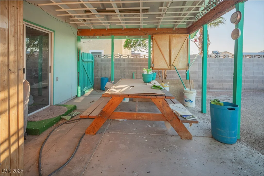 553 Dutchman, Henderson, NV 89011