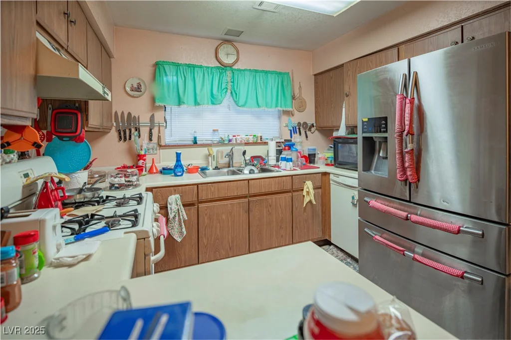 553 Dutchman, Henderson, NV 89011