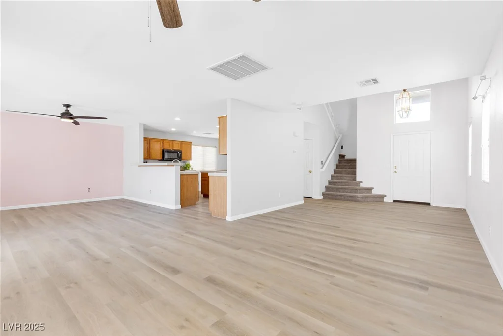 9013 Meisenheimer, Las Vegas, NV 89143