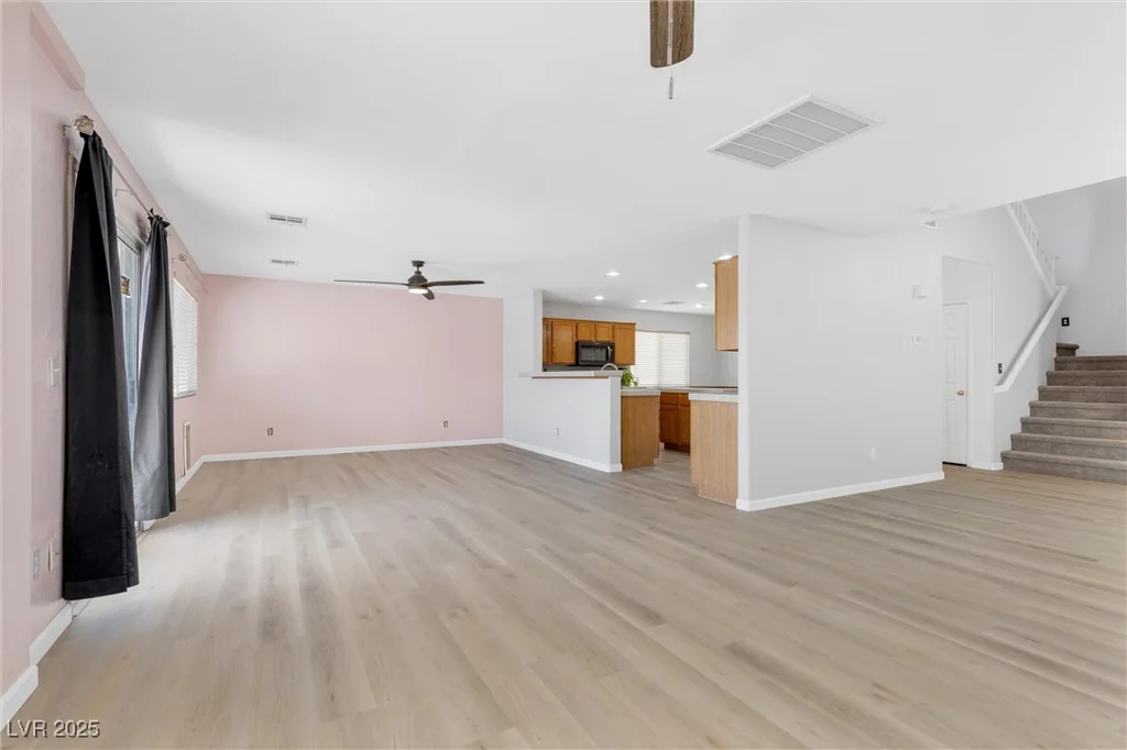 9013 Meisenheimer, Las Vegas, NV 89143