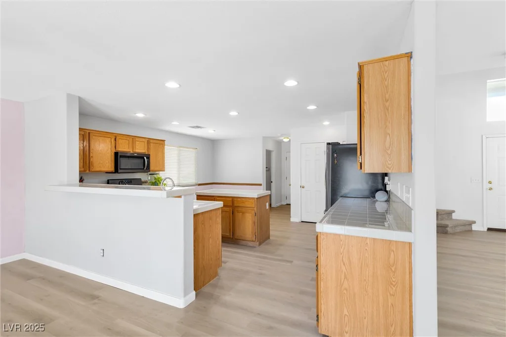 9013 Meisenheimer, Las Vegas, NV 89143