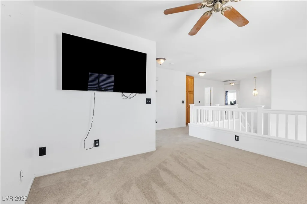 9013 Meisenheimer, Las Vegas, NV 89143