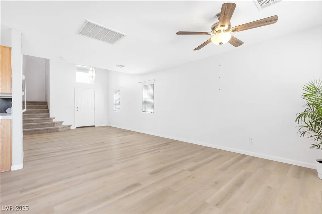 9013 Meisenheimer, Las Vegas, NV 89143