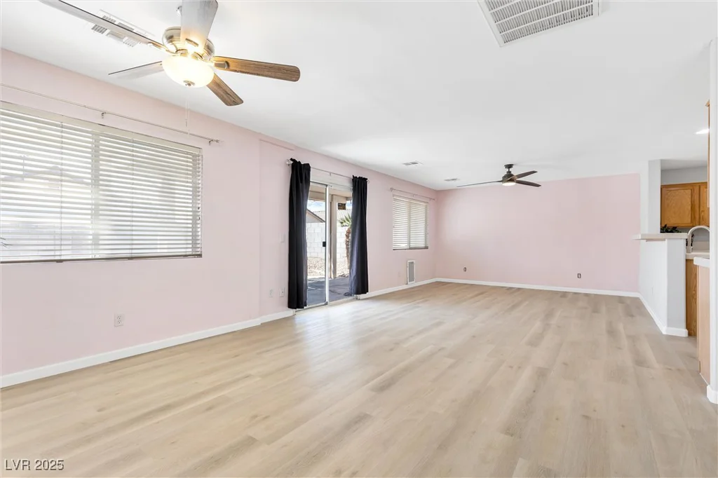 9013 Meisenheimer, Las Vegas, NV 89143