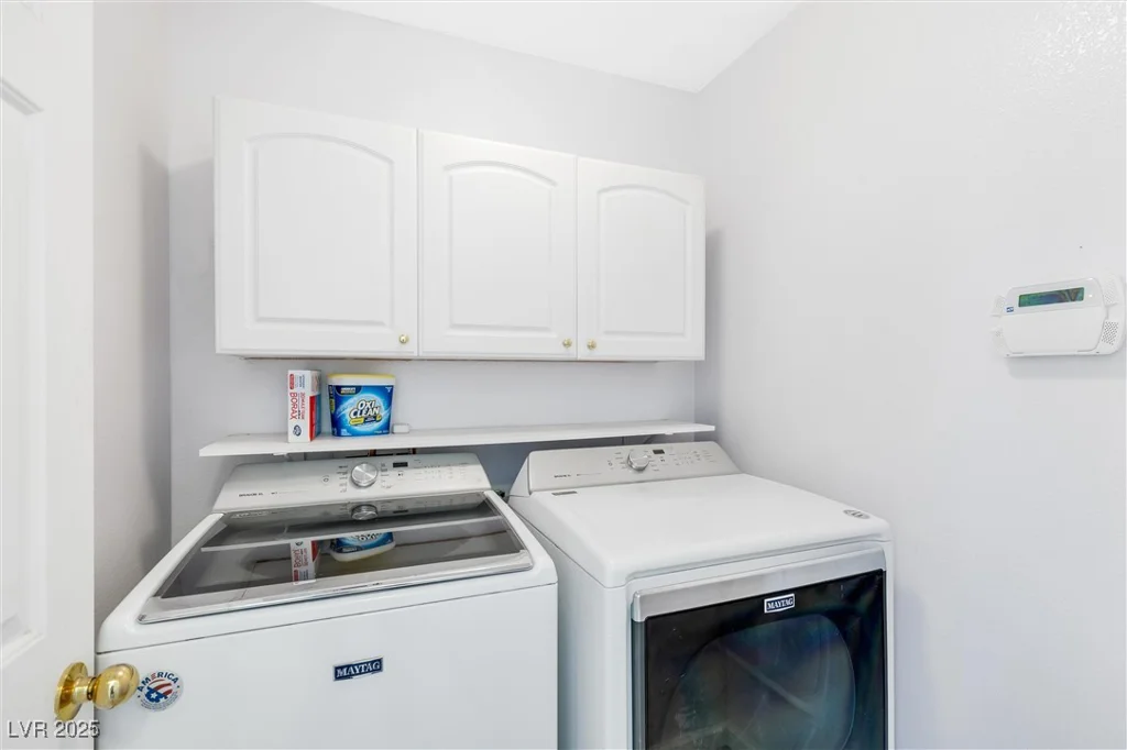 9013 Meisenheimer, Las Vegas, NV 89143