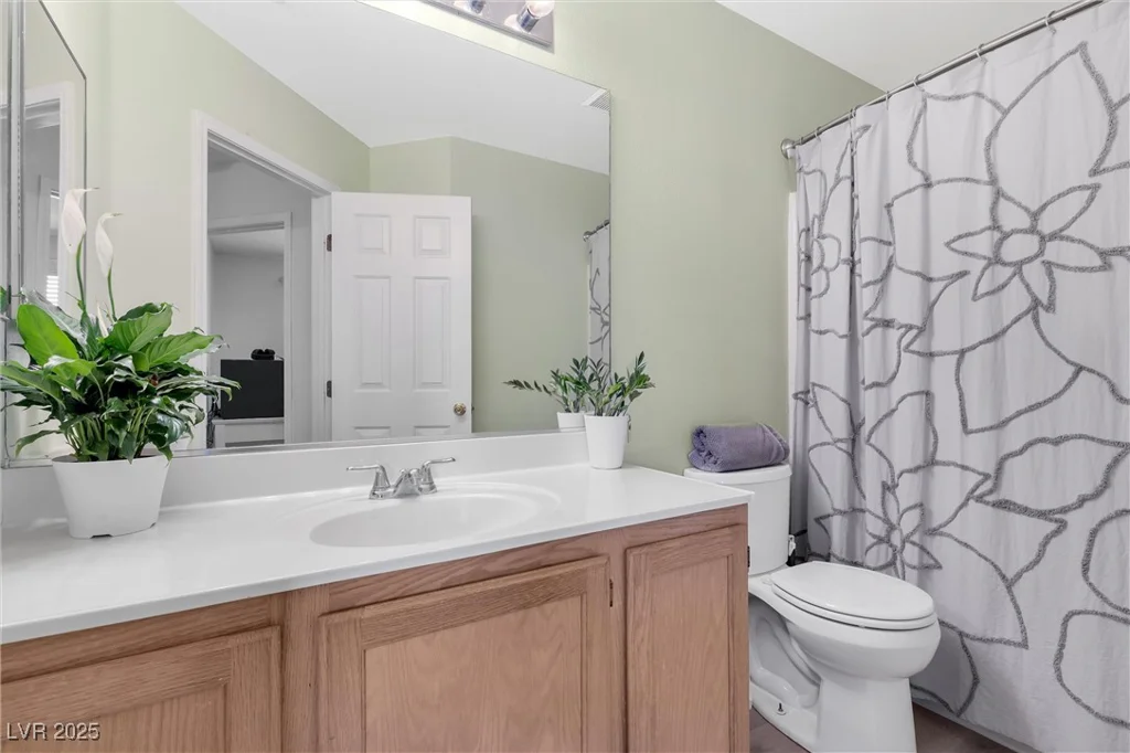 9013 Meisenheimer, Las Vegas, NV 89143