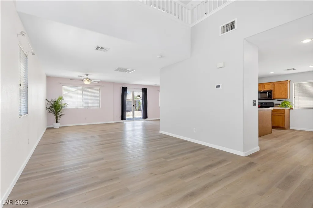 9013 Meisenheimer, Las Vegas, NV 89143