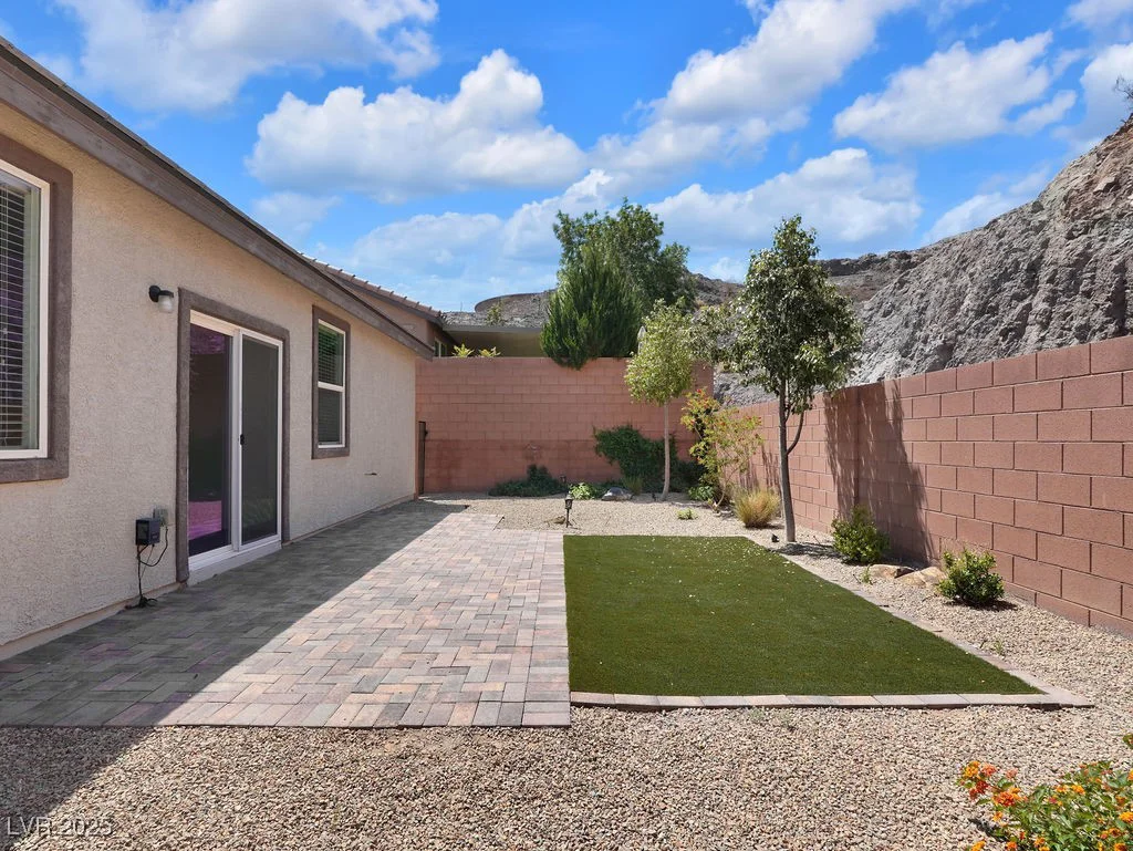 1063 Upper Springs, Henderson, NV 89002