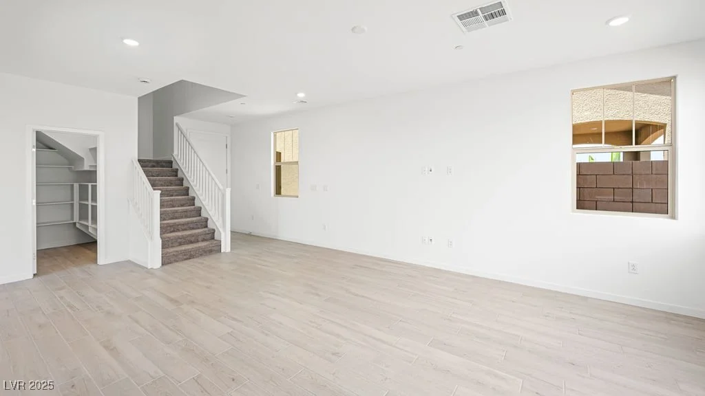 77 Tardando, Henderson, NV 89015