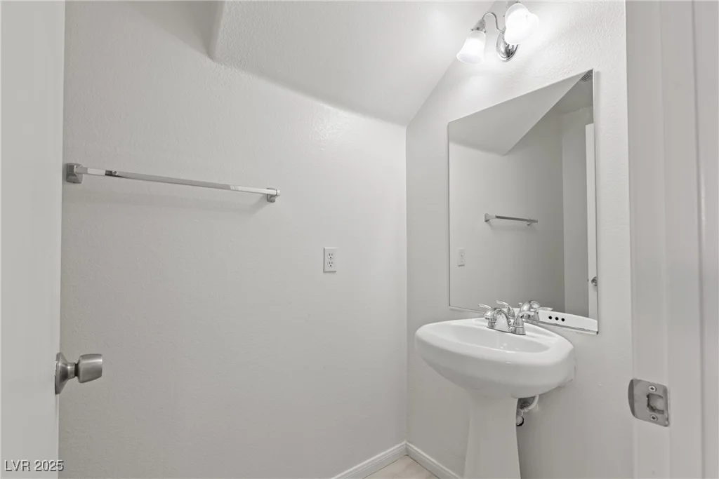 4076 Rocky Beach, Las Vegas, NV 89115
