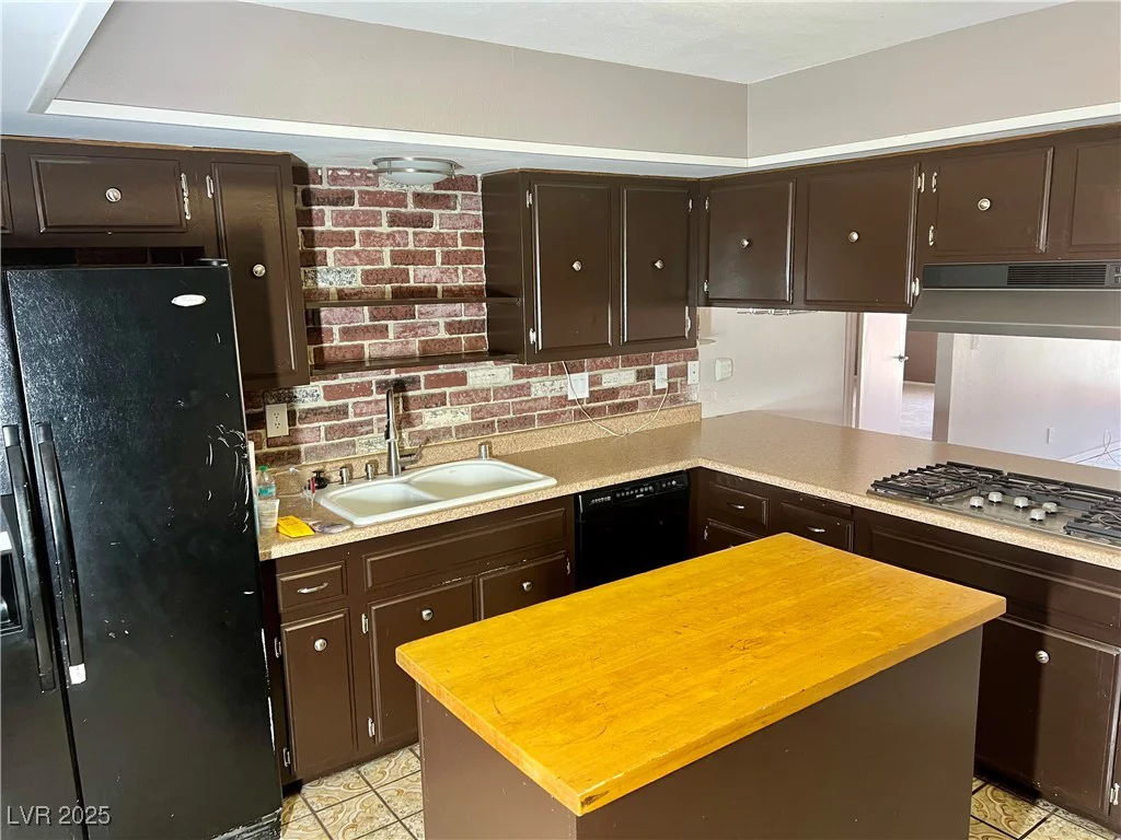 3144 Downing, Las Vegas, NV 89121