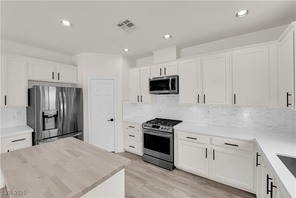 3846 Biltmore Bay, Las Vegas, NV 89147