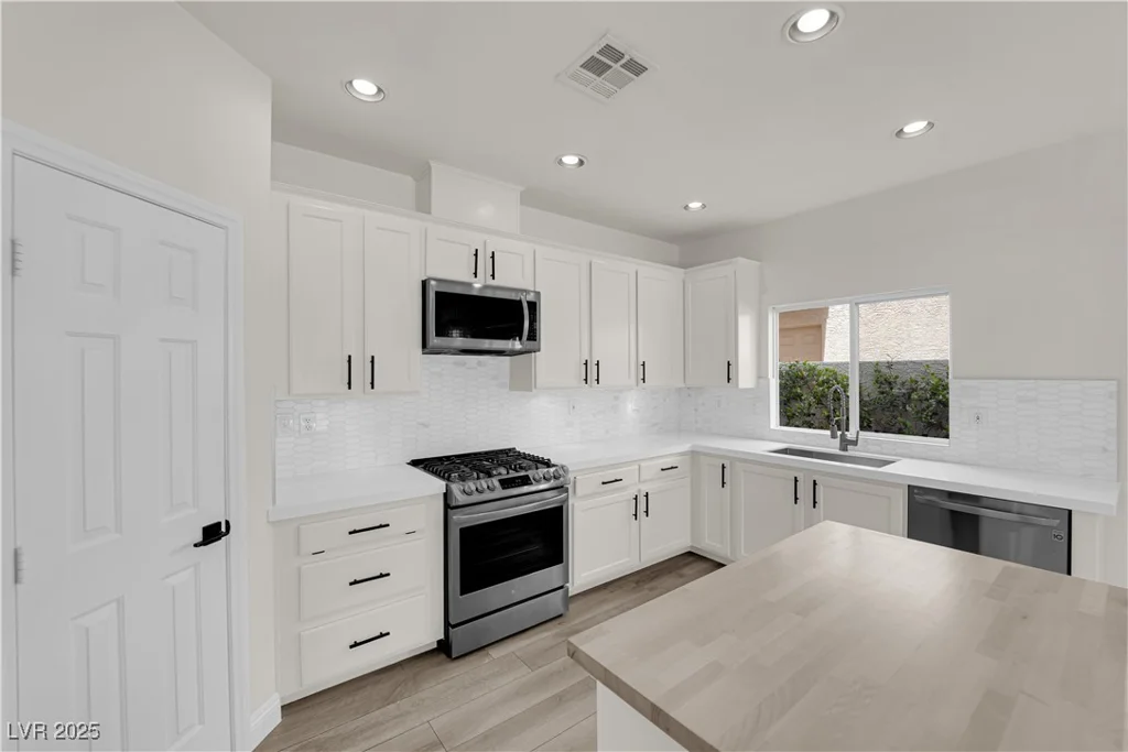 3846 Biltmore Bay, Las Vegas, NV 89147