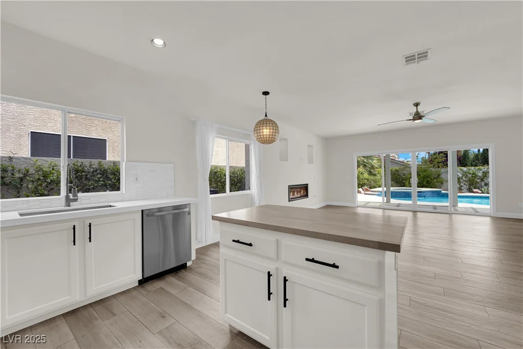 3846 Biltmore Bay, Las Vegas, NV 89147