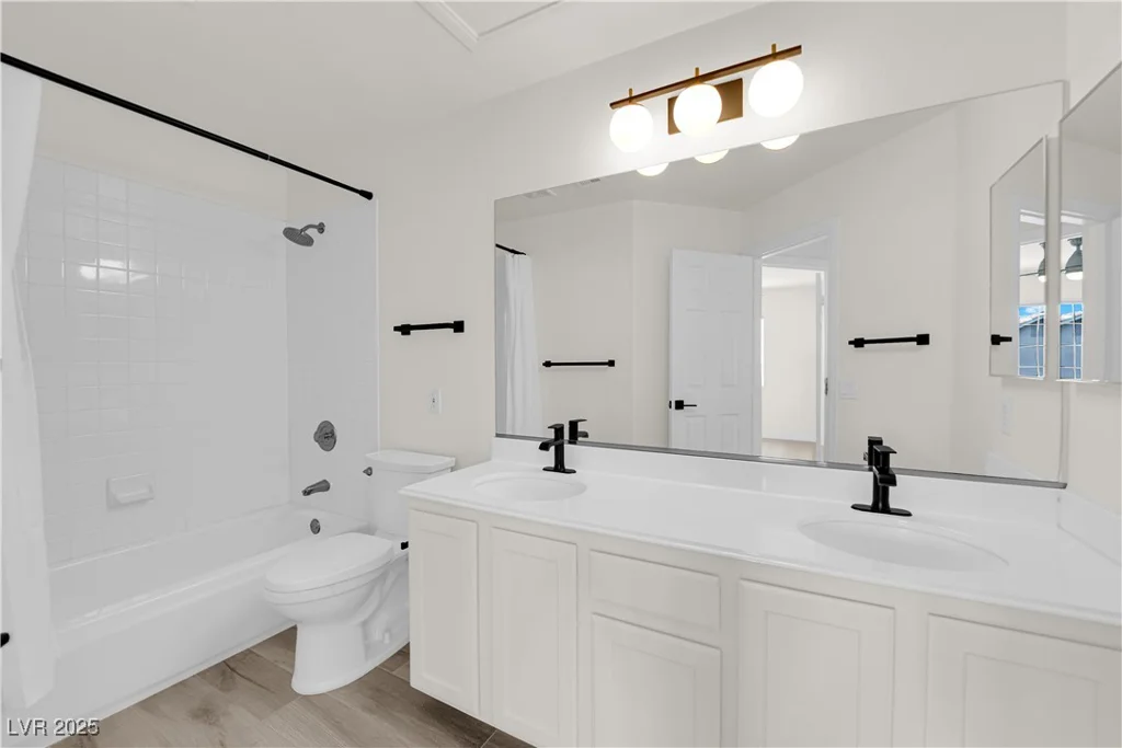 3846 Biltmore Bay, Las Vegas, NV 89147