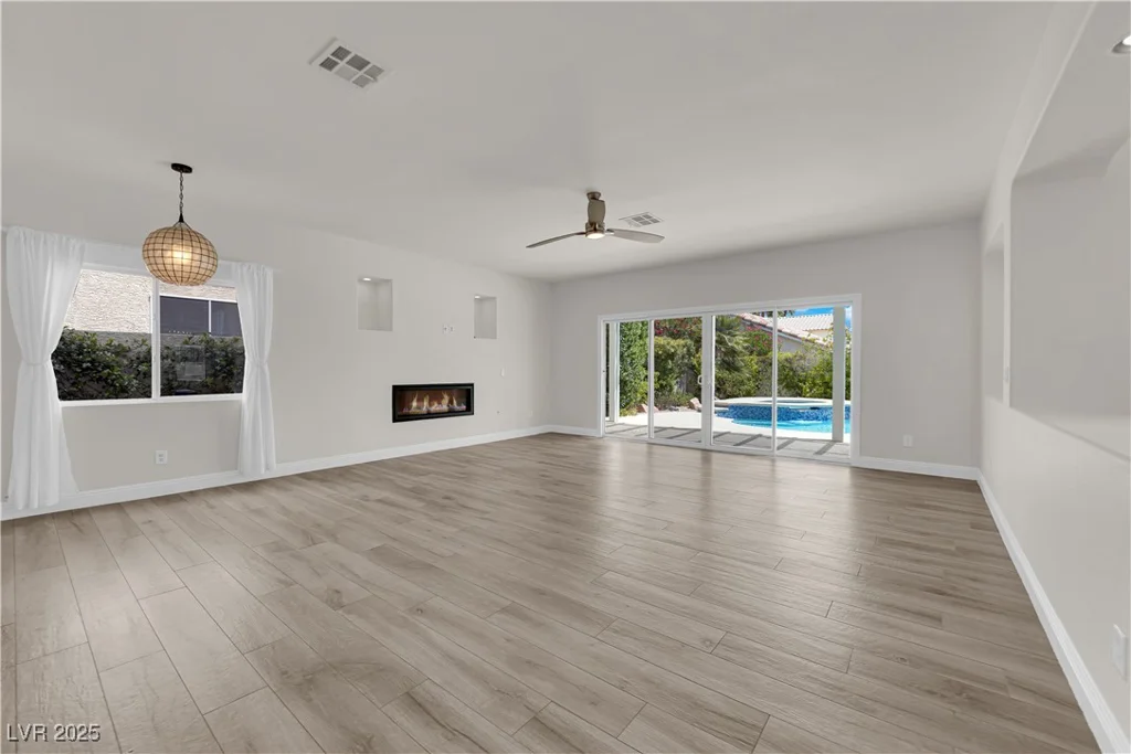 3846 Biltmore Bay, Las Vegas, NV 89147
