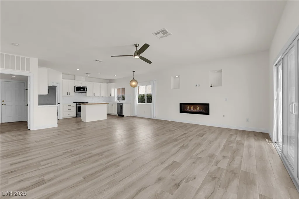 3846 Biltmore Bay, Las Vegas, NV 89147