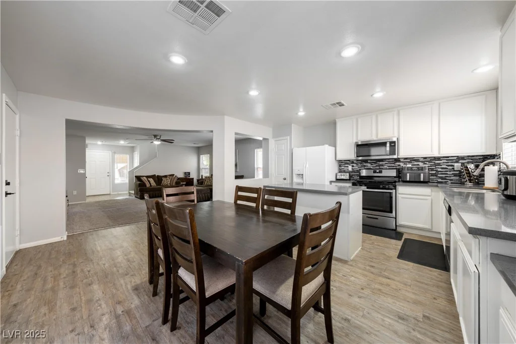 3367 Popcorn Flower, Las Vegas, NV 89117