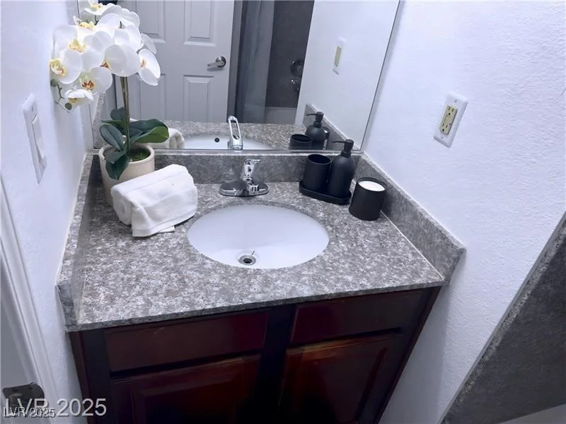 4965 Indian River, Las Vegas, NV 89103