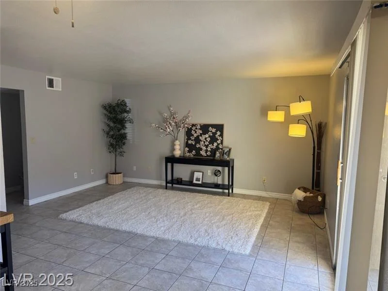 4965 Indian River, Las Vegas, NV 89103