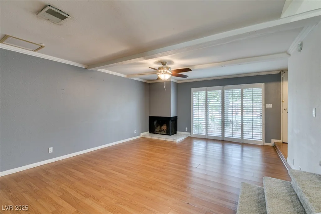 516 Delfern, Las Vegas, NV 89169