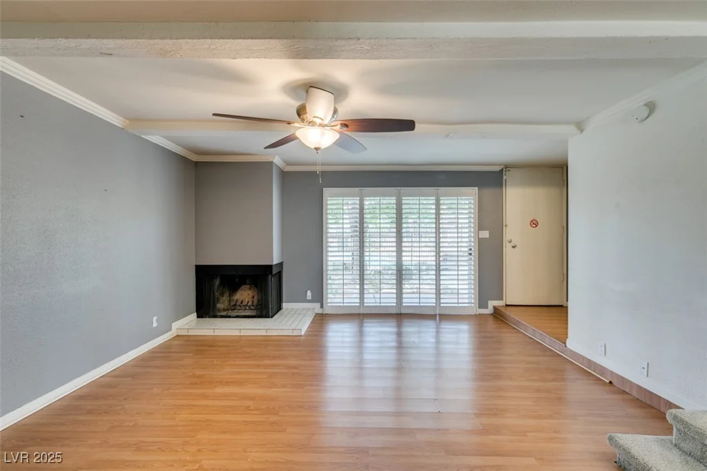 516 Delfern, Las Vegas, NV 89169