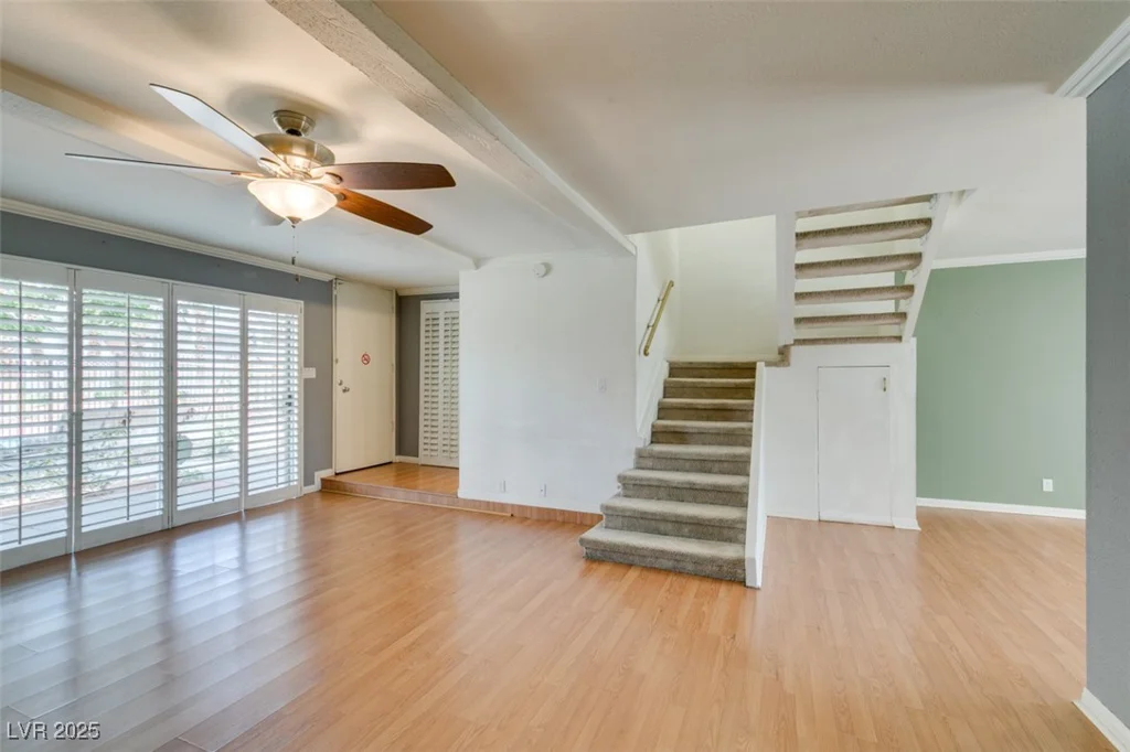 516 Delfern, Las Vegas, NV 89169