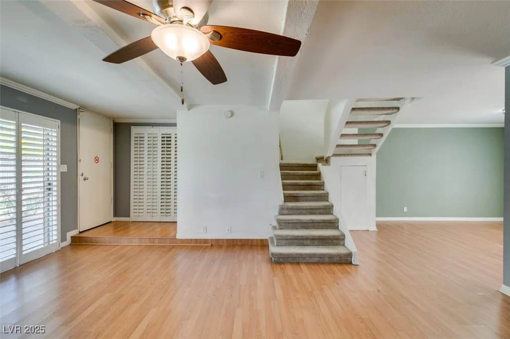 516 Delfern, Las Vegas, NV 89169