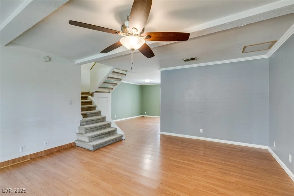 516 Delfern, Las Vegas, NV 89169