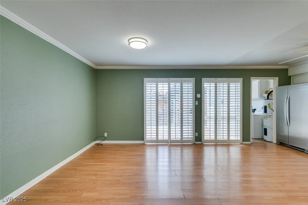 516 Delfern, Las Vegas, NV 89169