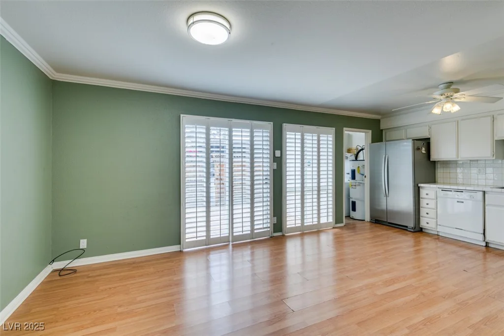516 Delfern, Las Vegas, NV 89169