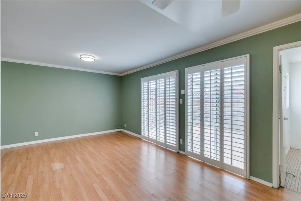 516 Delfern, Las Vegas, NV 89169