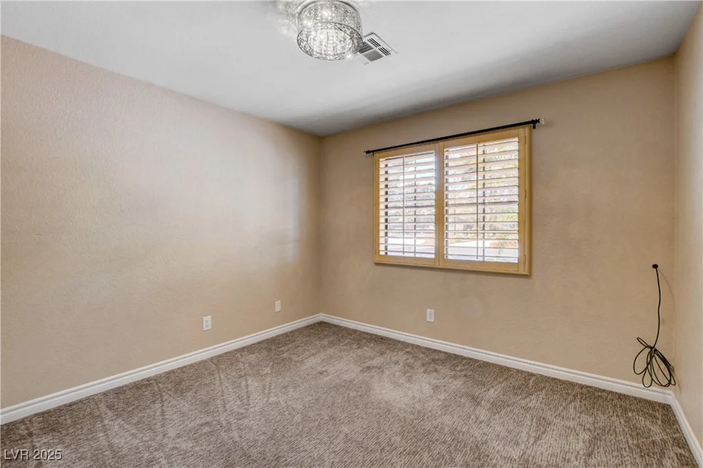 6117 Foxcroft, Las Vegas, NV 89108