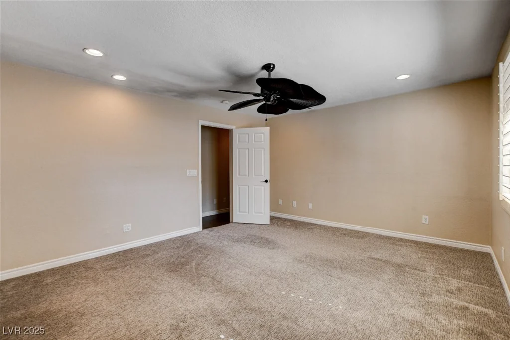 6117 Foxcroft, Las Vegas, NV 89108
