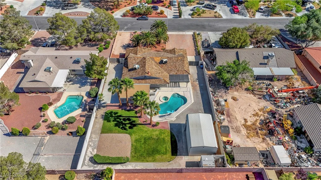 6117 Foxcroft, Las Vegas, NV 89108