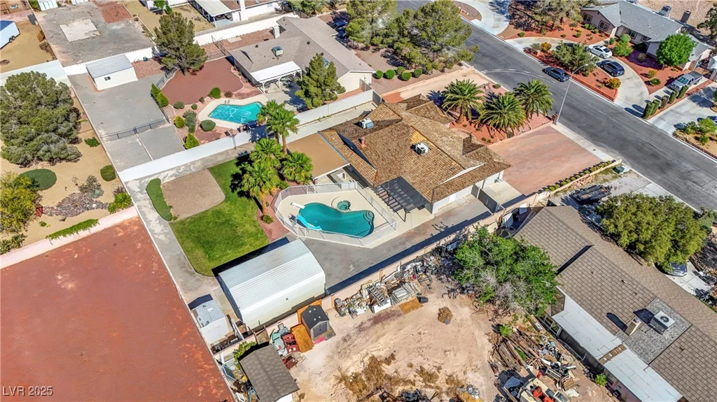6117 Foxcroft, Las Vegas, NV 89108