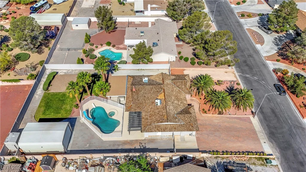 6117 Foxcroft, Las Vegas, NV 89108