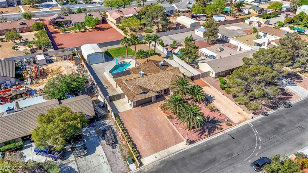 6117 Foxcroft, Las Vegas, NV 89108