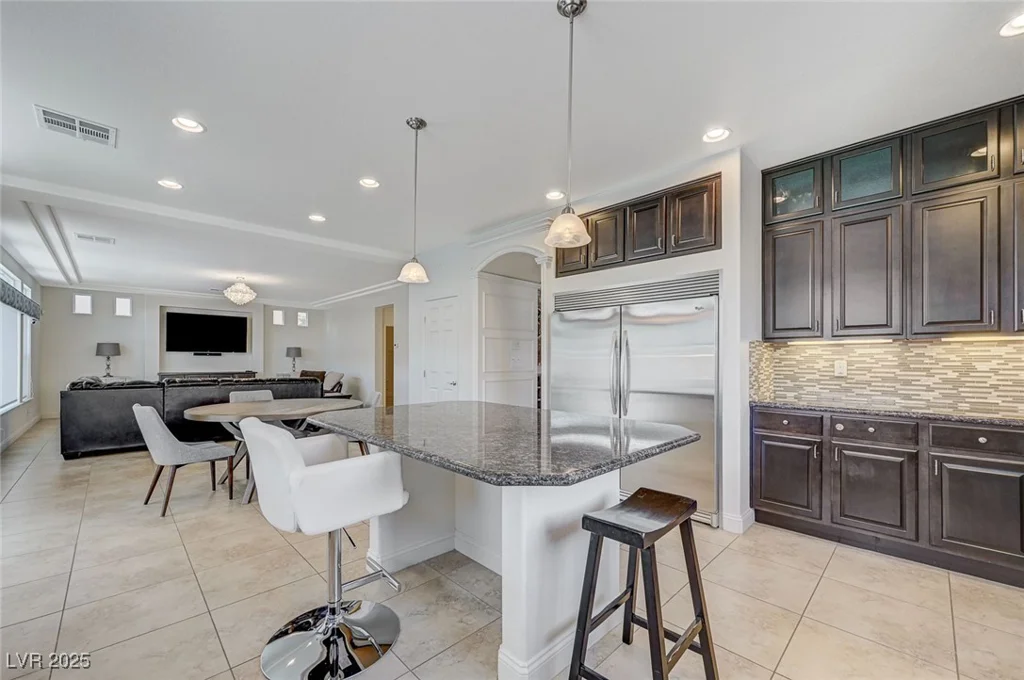 6205 Windy Oaks, Las Vegas, NV 89139