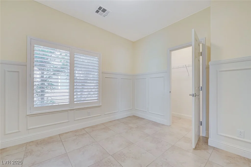 6205 Windy Oaks, Las Vegas, NV 89139