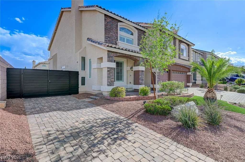 6205 Windy Oaks, Las Vegas, NV 89139