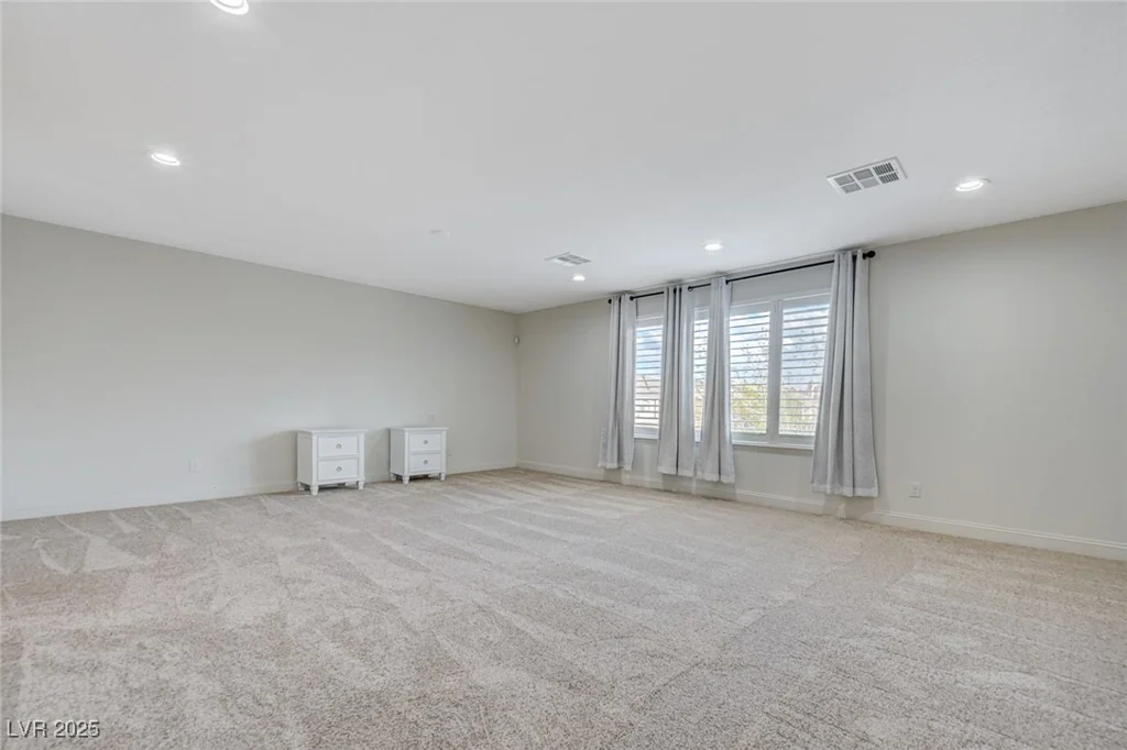 6205 Windy Oaks, Las Vegas, NV 89139
