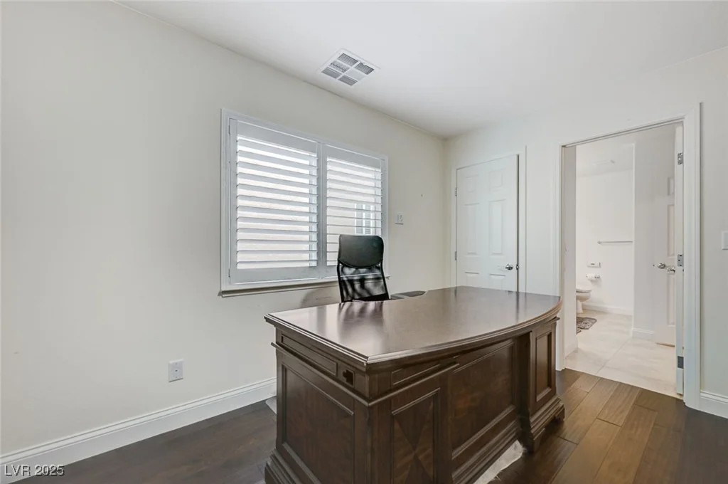 6205 Windy Oaks, Las Vegas, NV 89139