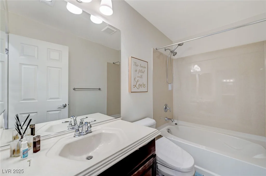 6205 Windy Oaks, Las Vegas, NV 89139