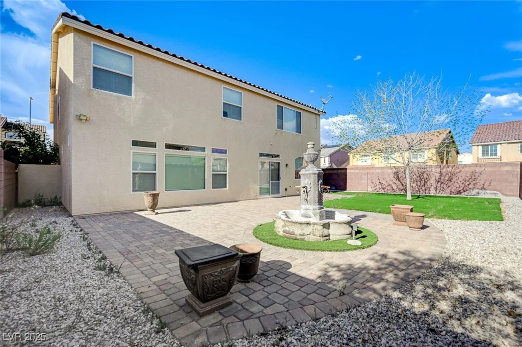 6205 Windy Oaks, Las Vegas, NV 89139