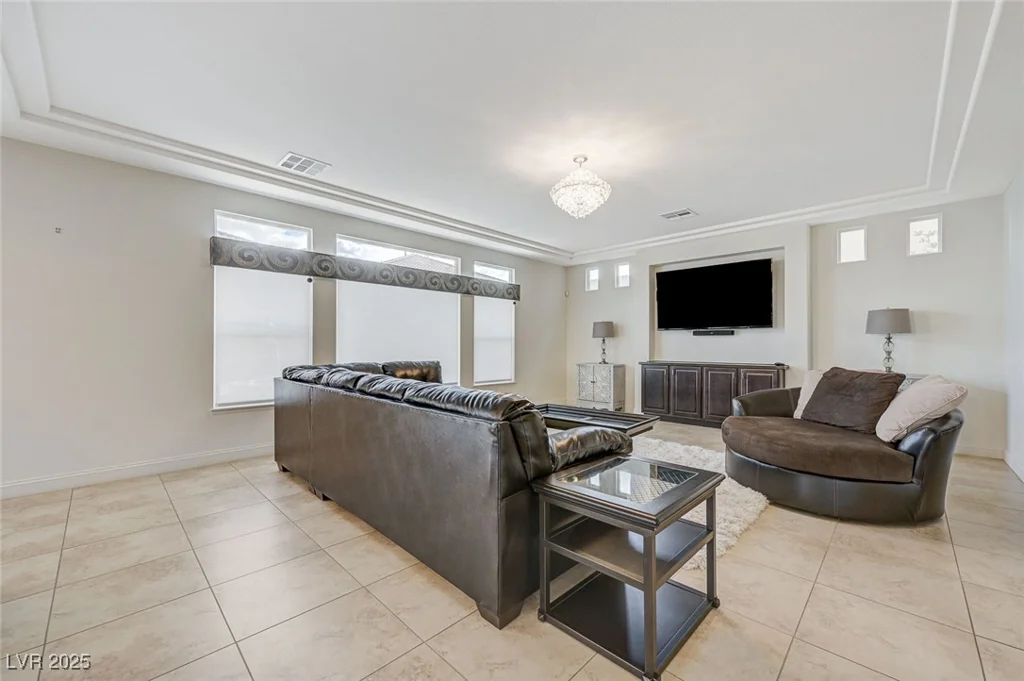 6205 Windy Oaks, Las Vegas, NV 89139